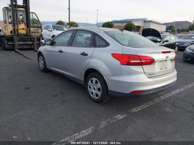 1FADP3E27JL313111 Ford FOCUS S