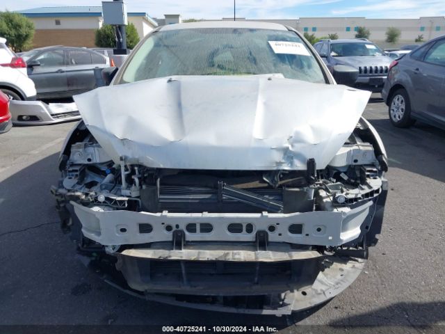 1FADP3E27JL313111 Ford FOCUS S