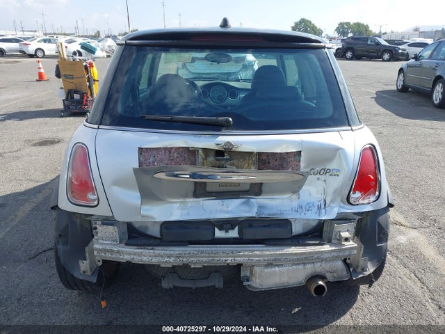 2005 MINI COOPER WMWRC33475TC57659 Photo 5