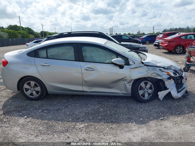 Chevrolet Cruze Ls Auto 2018 1G1BC5SM2J7127847 Image 13