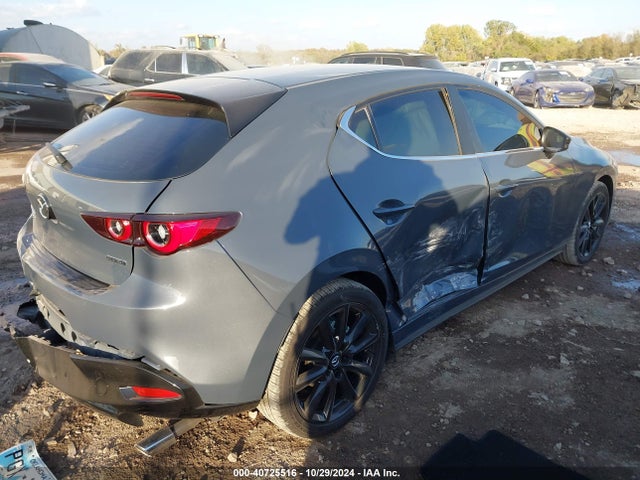 JM1BPBLMXR1715664 Mazda Mazda3 2.5 S Carbon Edition