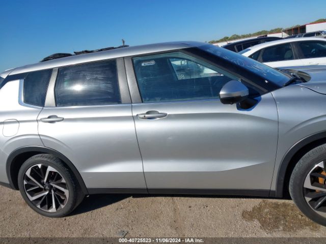 JA4J4UA87NZ016522 Mitsubishi Outlander Se/black Edition