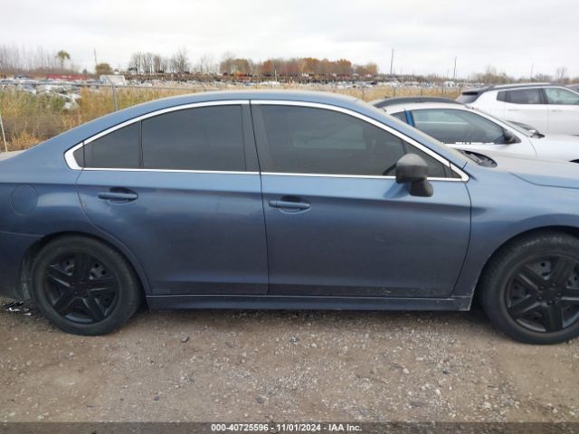 4S3BNAA65J3045874 Subaru Legacy 2.5i