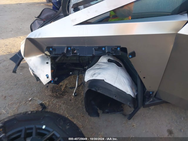 2024 TESLA CYBERTRUCK 7G2CEHEDXRA006647 Photo 5