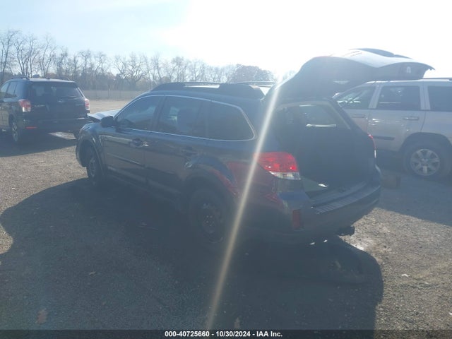 Subaru Outback 2.5i Limited 2014 4S4BRBMC9E3269145 Image 3