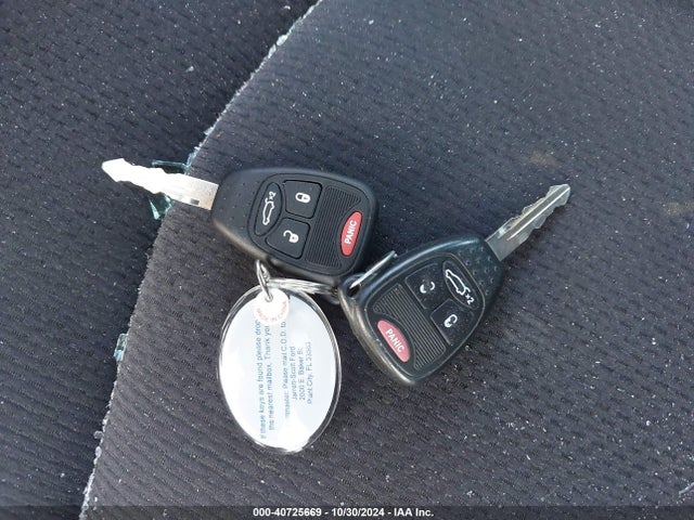 Chrysler 200 LX 2014 1C3CCBAB6EN208799 Image 11