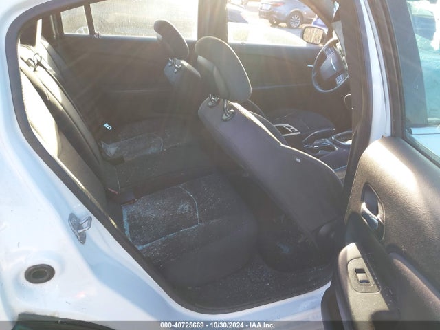 Chrysler 200 LX 2014 1C3CCBAB6EN208799 Image 8