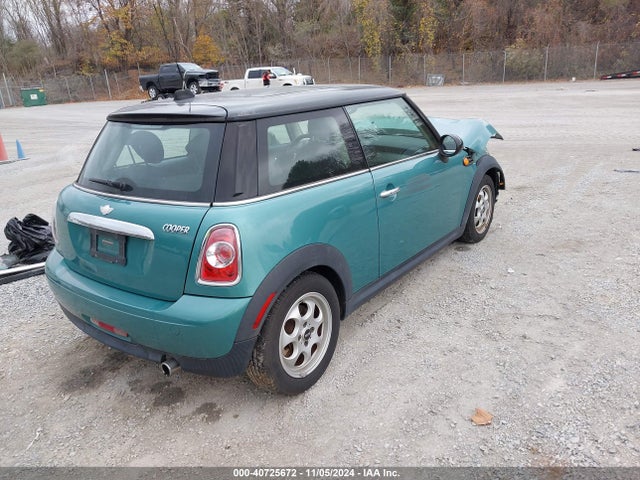 2012 MINI COOPER WMWSU3C56CT257136 Photo 3