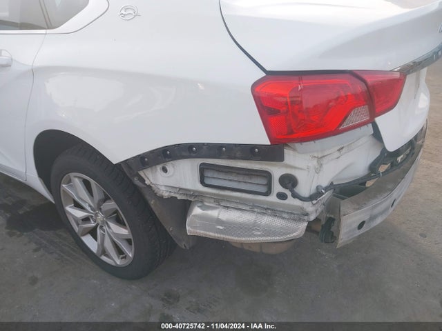 Chevrolet IMPALA 1LT 2016 2G1105SA2G9179187 Image 18