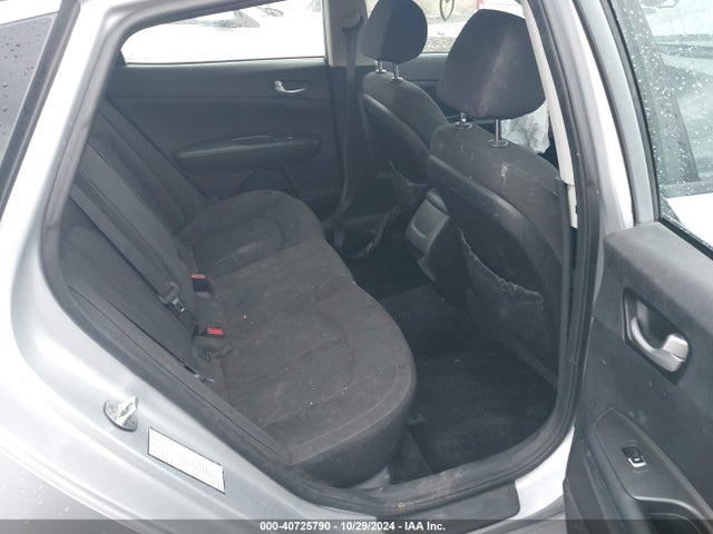 KIA Optima Lx 2018 5XXGT4L34JG185706 Image 8