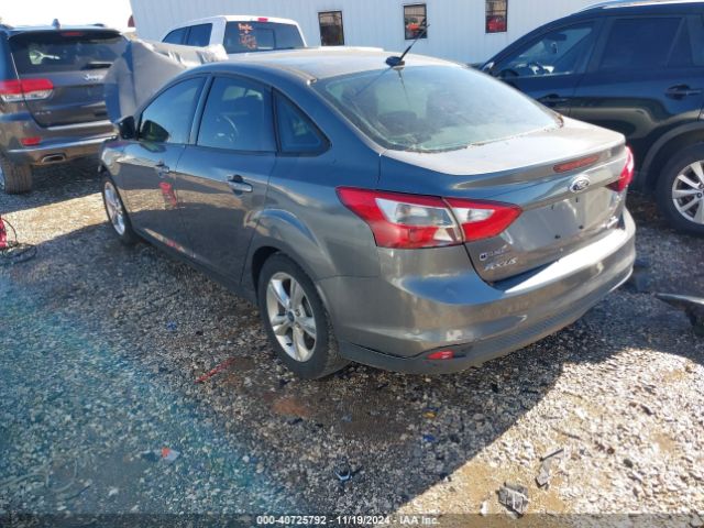 1FADP3F25EL121559 Ford FOCUS SE