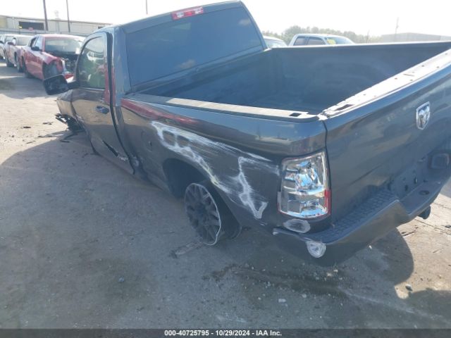 3C6JR6AG0JG210241 RAM 1500 Express  4x2 6'4 Box