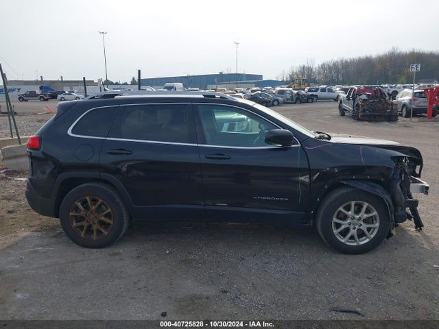 Jeep Cherokee Latitude 2016 1C4PJMCS3GW372147 Image 14