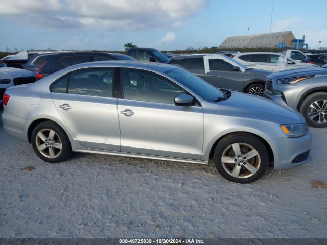 3VWLL7AJXEM361189 Volkswagen Jetta 2.0l Tdi