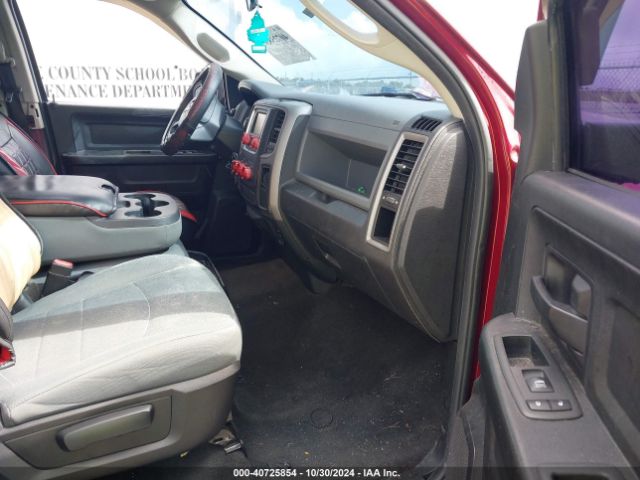 1C6RR6KG0JS285659 RAM 1500 Express  4x2 5'7 Box