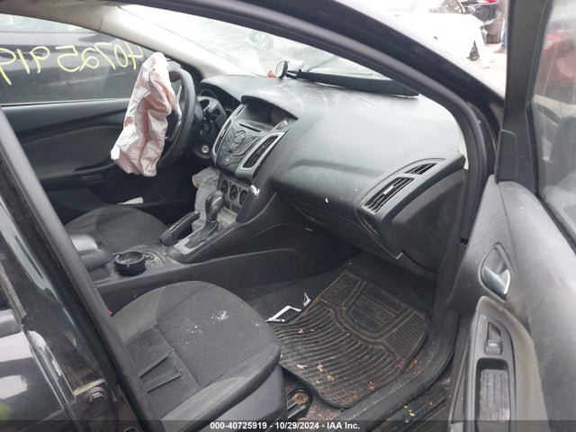 Ford FOCUS SE 2014 1FADP3F22EL240069 Image 5