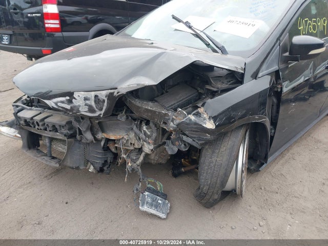 Ford FOCUS SE 2014 1FADP3F22EL240069 Image 6