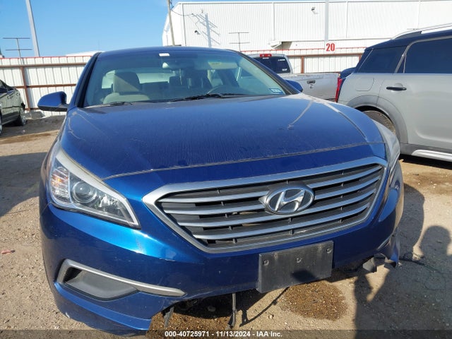 Hyundai SONATA SE 2017 5NPE24AFXHH489757 Image 12