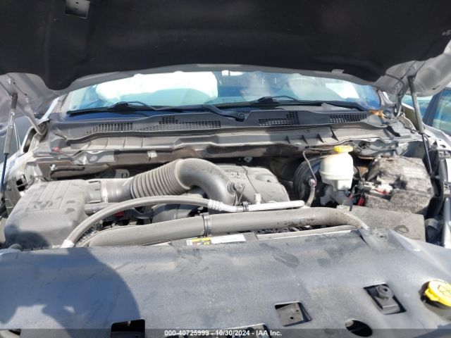 1C6RR6GT5JS114587 RAM 1500 Big Horn  4x2 6'4 Box