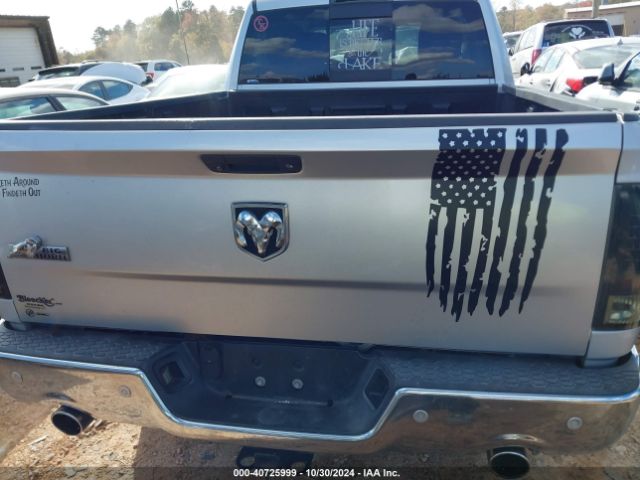 1C6RR6GT5JS114587 RAM 1500 Big Horn  4x2 6'4 Box