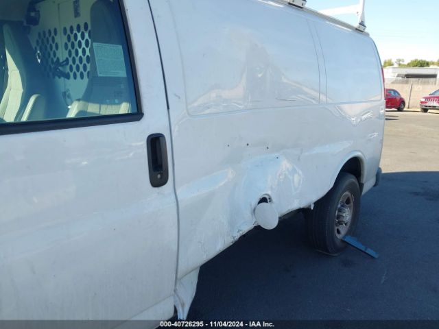 1GCWGAF7XM1162864 Chevrolet Express Cargo Rwd 2500 Regular Wheelbase Wt