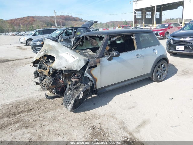 2003 MINI COOPER S WMWRE33433TD73366 Photo 1