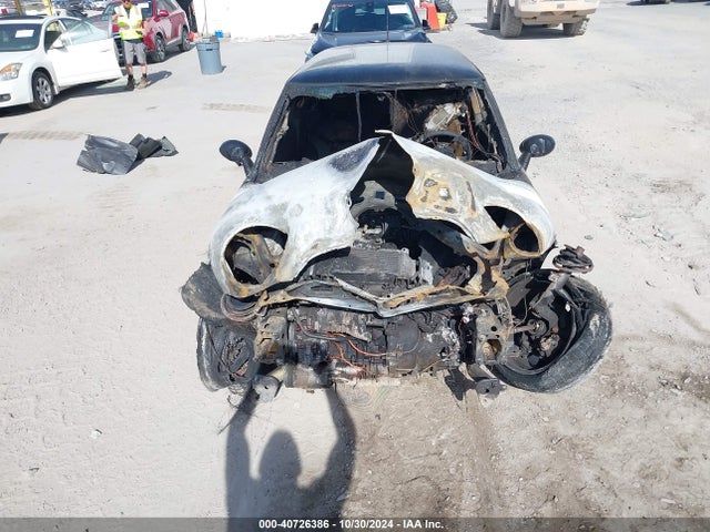 2003 MINI COOPER S WMWRE33433TD73366 Photo 5