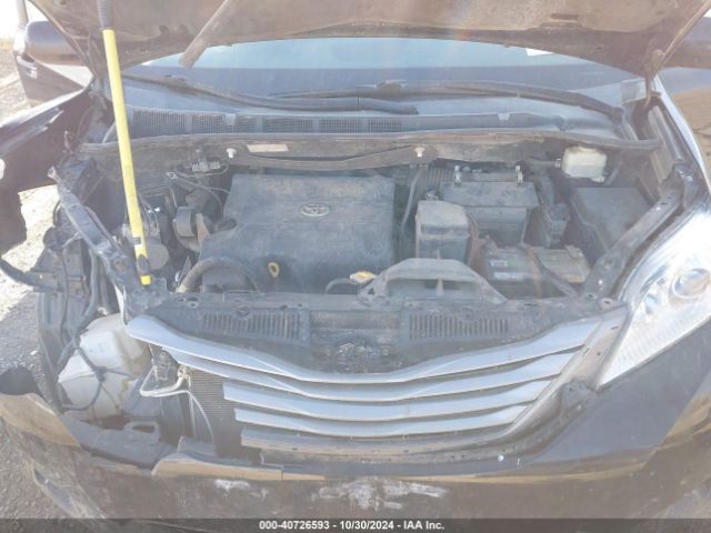 5TDYK3DC0GS713524 Toyota Sienna Xle 8 Passenger