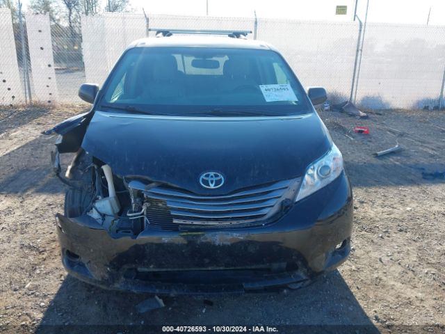 5TDYK3DC0GS713524 Toyota Sienna Xle 8 Passenger