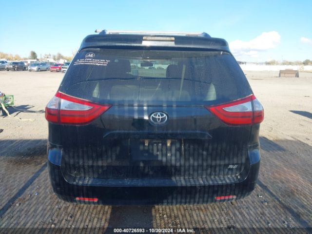 5TDYK3DC0GS713524 Toyota Sienna Xle 8 Passenger