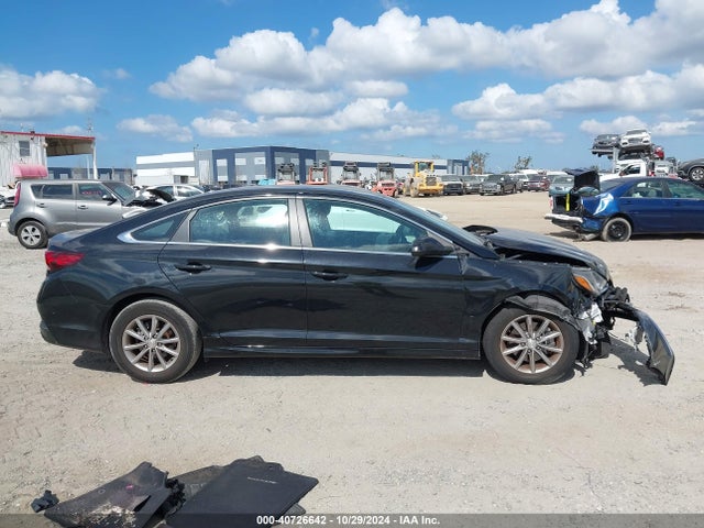 Hyundai SONATA SE 2019 5NPE24AFXKH783411 Image 13