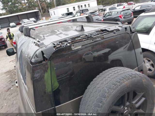 SALEPERU5N2063359 Land Rover Defender 110 Se