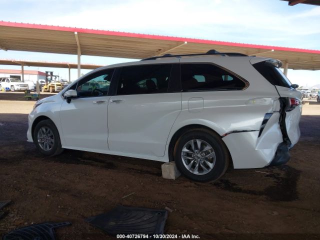 5TDYRKEC0NS081819 Toyota SIENNA XLE