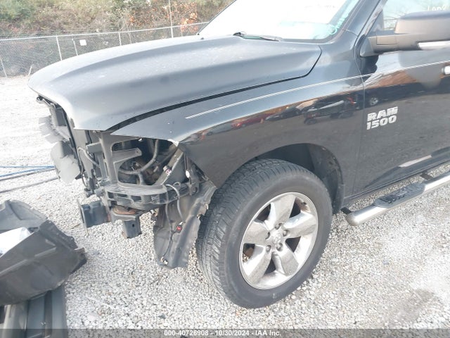 1C6RR7GG4JS247513 RAM 1500 Big Horn  4x4 6'4 Box