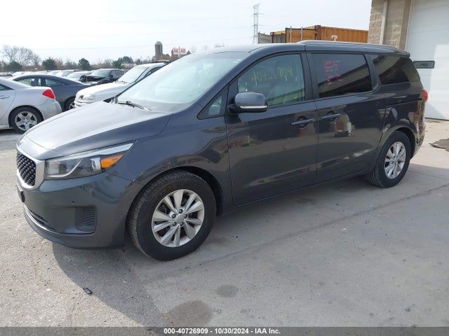KIA SEDONA LX 2017 KNDMB5C13H6316238 Image 2