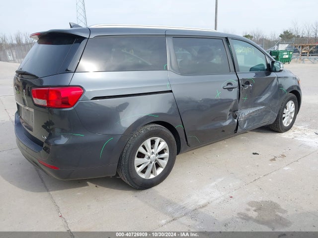KIA SEDONA LX 2017 KNDMB5C13H6316238 Image 4