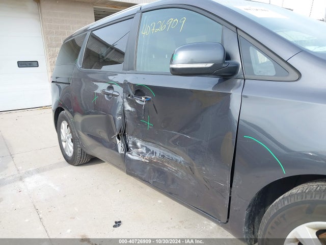KIA SEDONA LX 2017 KNDMB5C13H6316238 Image 6