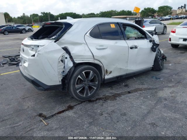 JTHX3JBH6L2024714 Lexus UX 200