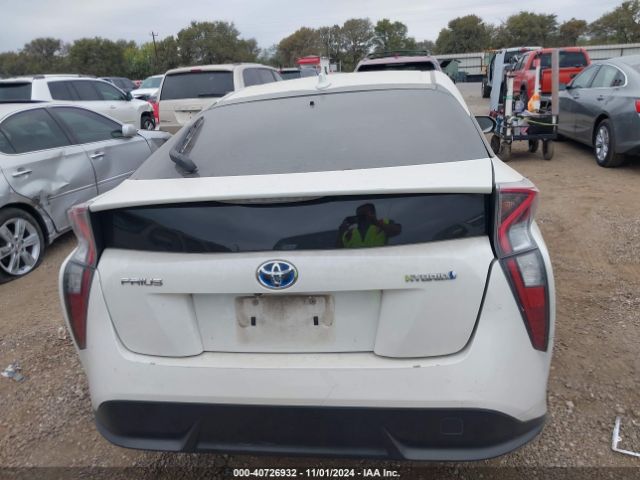JTDKARFU9G3522624 Toyota Prius Three Touring