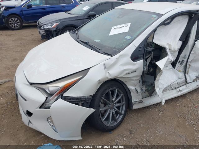 JTDKARFU9G3522624 Toyota Prius Three Touring