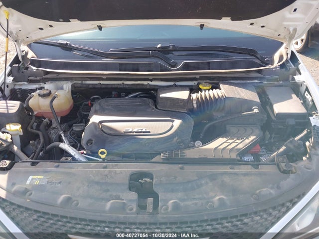Chrysler Pacifica Touring L 2018 2C4RC1BG7JR339280 Image 10