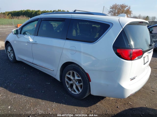 Chrysler Pacifica Touring L 2018 2C4RC1BG7JR339280 Image 3