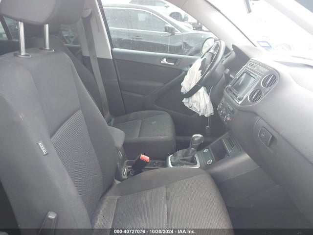 WVGAV7AX6HK053145 Volkswagen Tiguan 2.0t/2.0t S