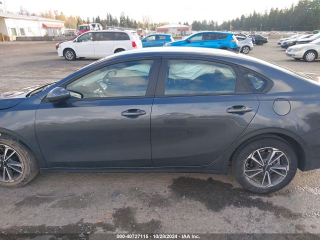 3KPF24ADXPE649321 KIA Forte Lxs