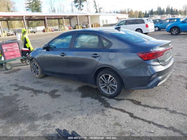 3KPF24ADXPE649321 KIA Forte Lxs