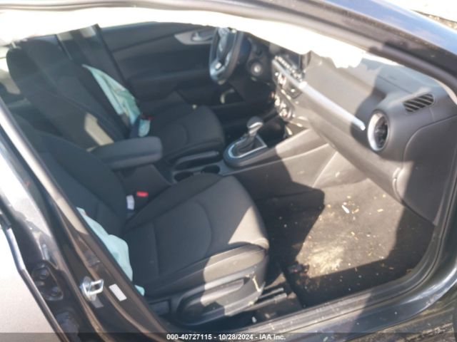 3KPF24ADXPE649321 KIA Forte Lxs