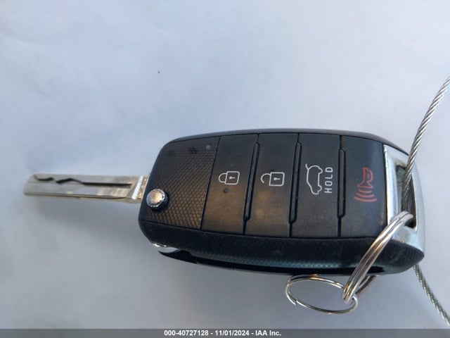 KIA Soul 2017 KNDJN2A25H7877300 Image 11