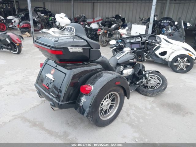 2022 HARLEY-DAVIDSON FLHTCUTG 1HD1MAF19NB856437 Photo 3