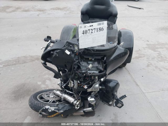 2022 HARLEY-DAVIDSON FLHTCUTG 1HD1MAF19NB856437 Photo 4