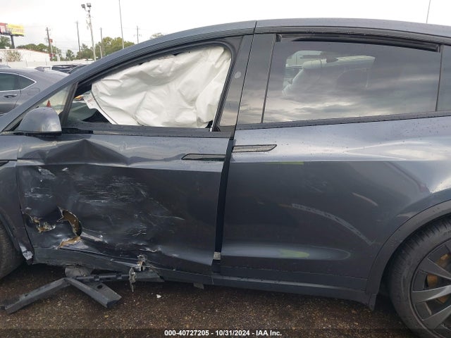 Tesla MODEL X 2023 7SAXCBE57PF400755 Image 14